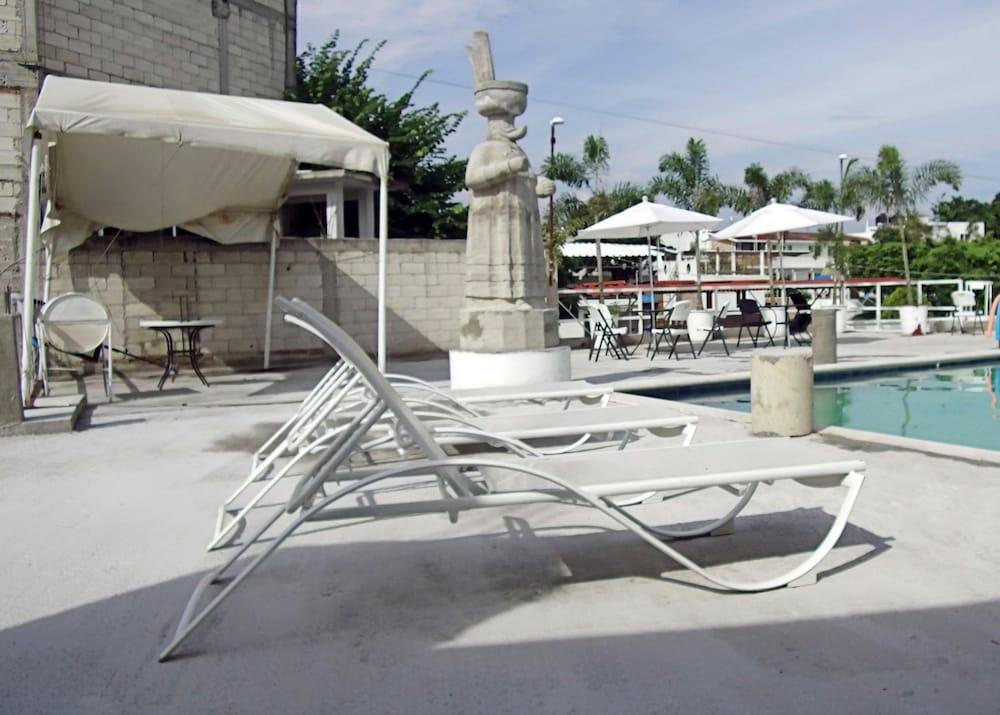 Hotel Quinta De La Rosa Cuautla  ภายนอก รูปภาพ