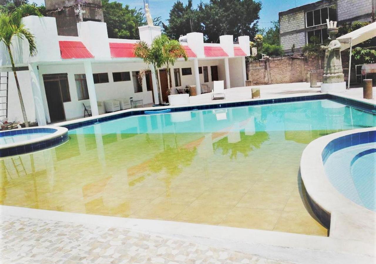 Hotel Quinta De La Rosa Cuautla  ภายนอก รูปภาพ