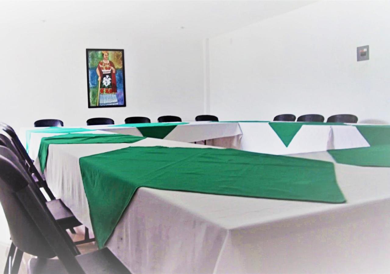 Hotel Quinta De La Rosa Cuautla  ภายนอก รูปภาพ