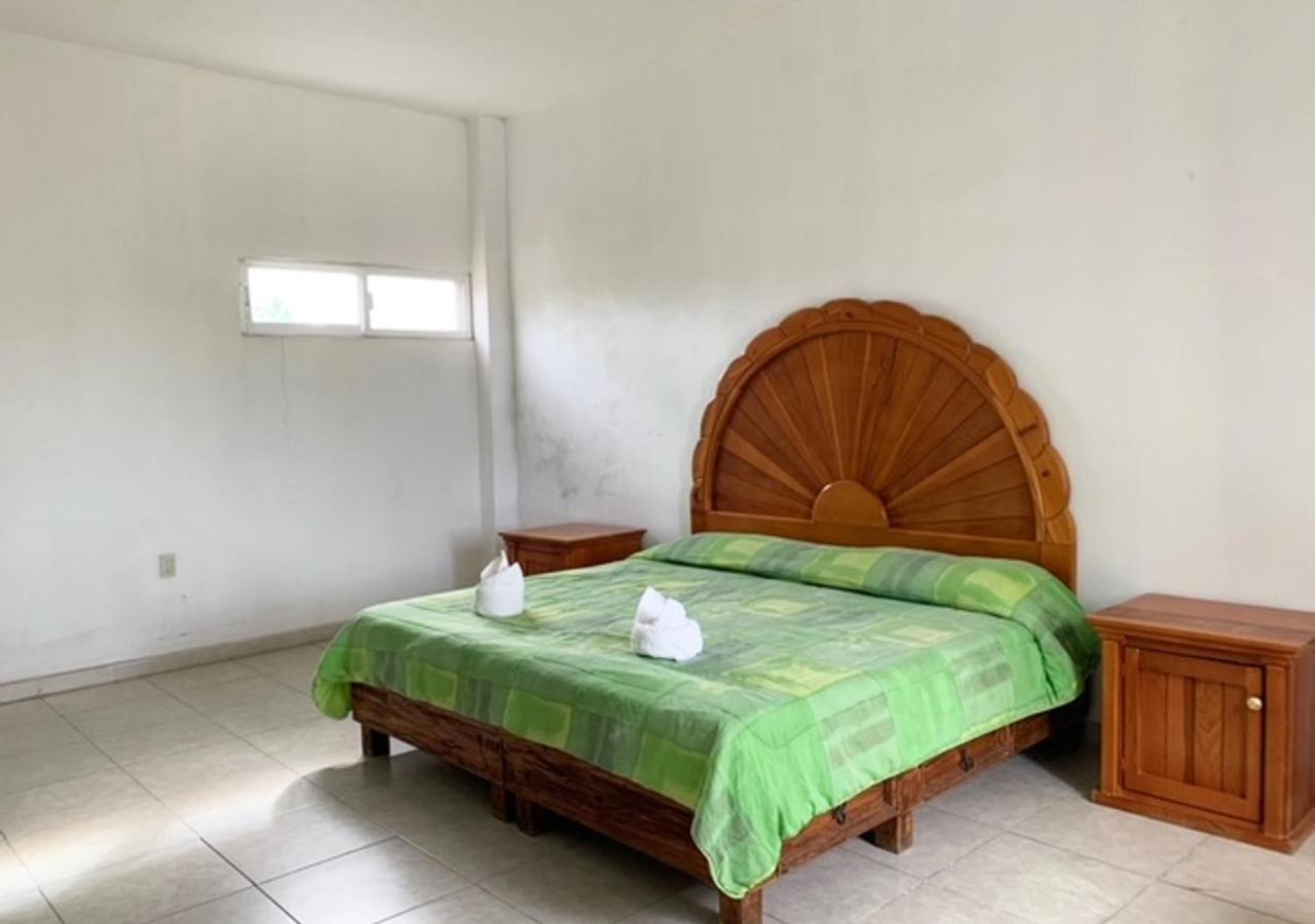Hotel Quinta De La Rosa Cuautla  ภายนอก รูปภาพ