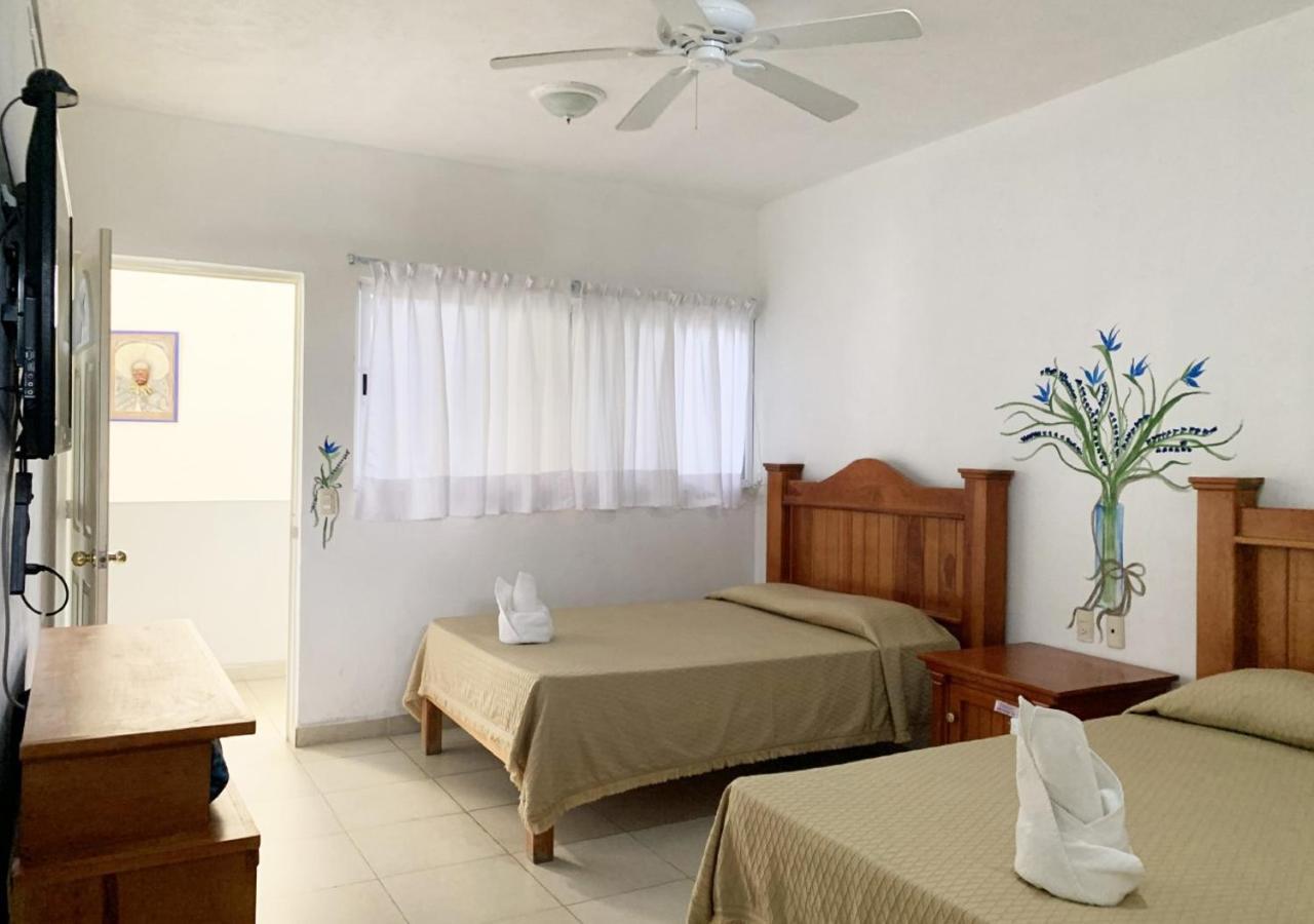 Hotel Quinta De La Rosa Cuautla  ภายนอก รูปภาพ