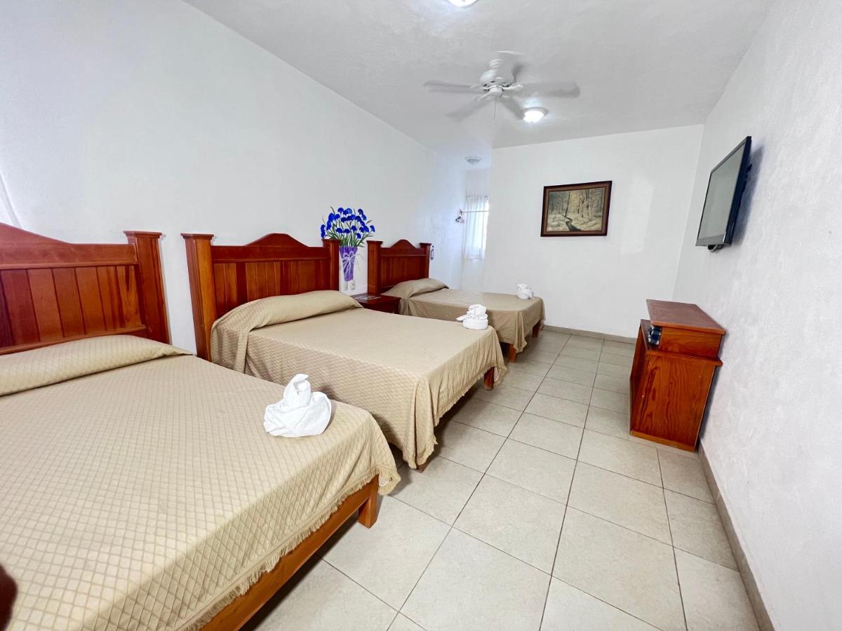 Hotel Quinta De La Rosa Cuautla  ภายนอก รูปภาพ